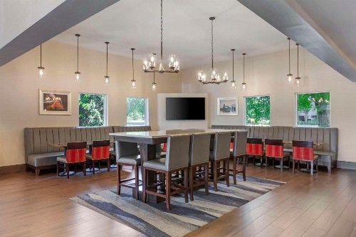 Comfort Suites Airport Nashville - image 33