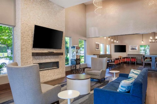 Comfort Suites Airport Nashville