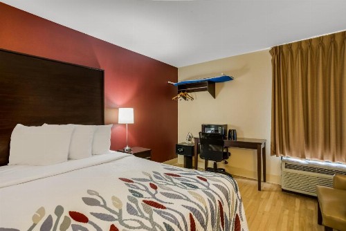 Red Roof Inn Nashville - Music City - image 25