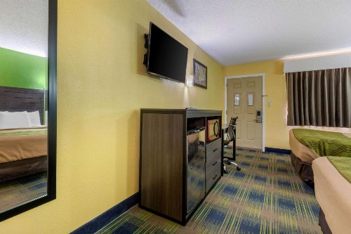 Econo Lodge Nashville Airport East - image 7