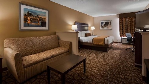Best Western Plus Belle Meade Inn & Suites - image 31