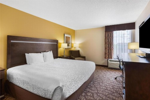 Best Western Plus Belle Meade Inn & Suites - image 39