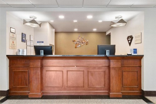 Best Western Plus Belle Meade Inn & Suites - image 4