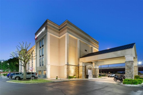Best Western Plus Belle Meade Inn & Suites - image 6