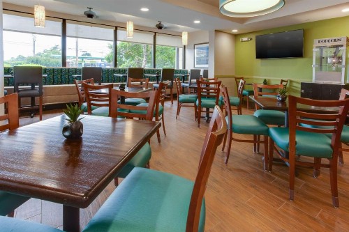 Drury Inn & Suites Nashville Airport - image 5