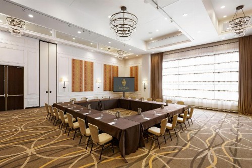 Hutton Hotel - image 35