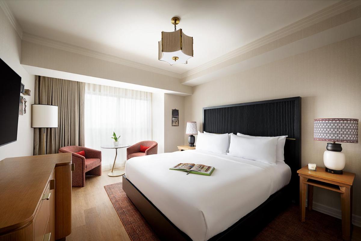 Hutton Hotel - image 4