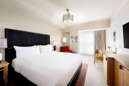 Hutton Hotel - image 8