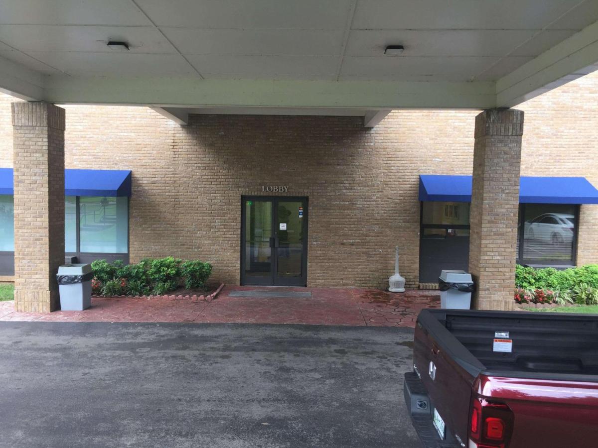 Motel 6-Nashville TN - Airport - image 2