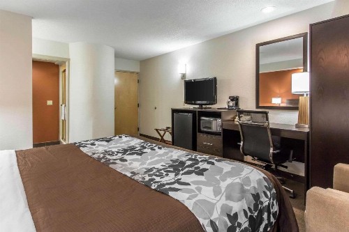 Sleep Inn - image 11