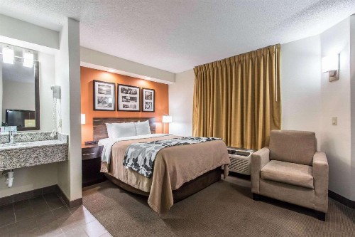 Sleep Inn - image 15