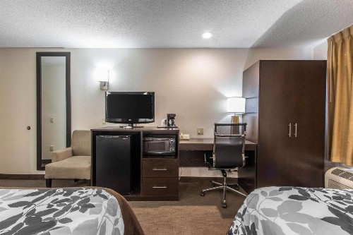 Sleep Inn - image 9