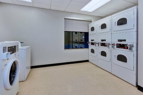 TownePlace Suites by Marriott Nashville Airport - image 11