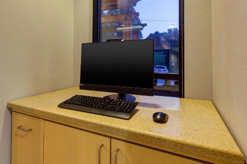 TownePlace Suites by Marriott Nashville Airport - image 21