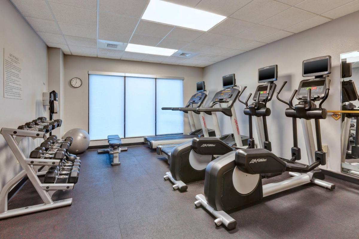 TownePlace Suites by Marriott Nashville Airport - image 3