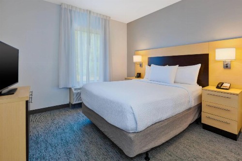 TownePlace Suites by Marriott Nashville Airport - image 7