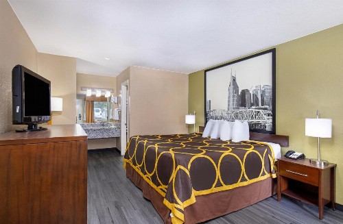 Super 8 by Wyndham Nashville West - image 22