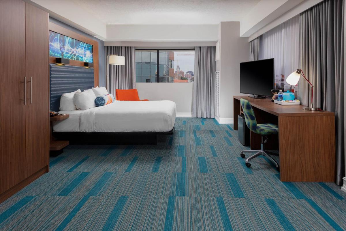 Aloft Nashville West End - image 3