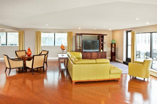 Aloft Nashville West End - image 5