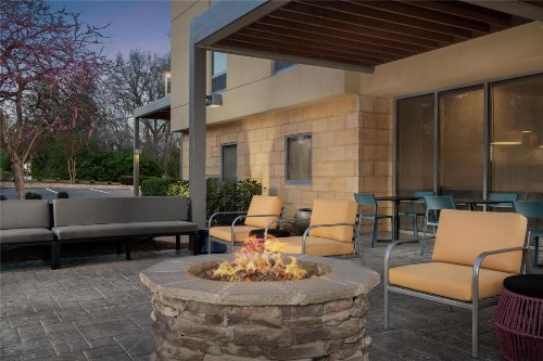 Home2 Suites Nashville Airport - image 4