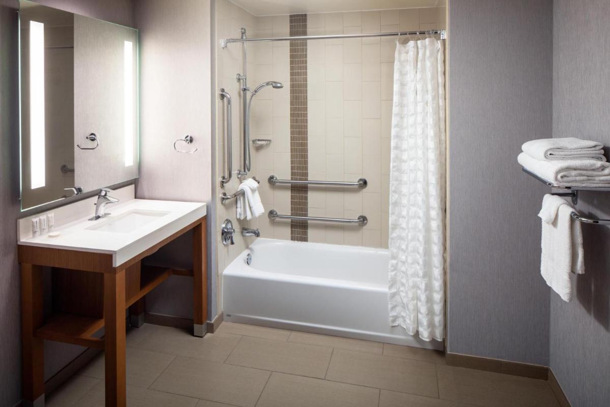 Hyatt Place Nashville Downtown - image 6