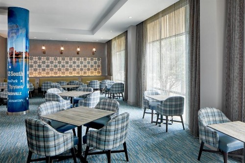 Fairfield Inn and Suites by Marriott Nashville Downtown/The Gulch - image 2