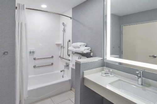 Fairfield Inn and Suites by Marriott Nashville Downtown/The Gulch - image 32
