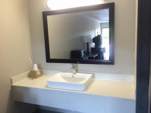 Lotus Inn and Suites Nashville - image 16