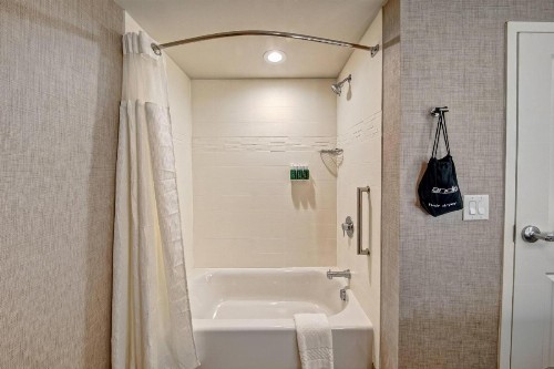 Residence Inn by Marriott Nashville at Opryland - image 10