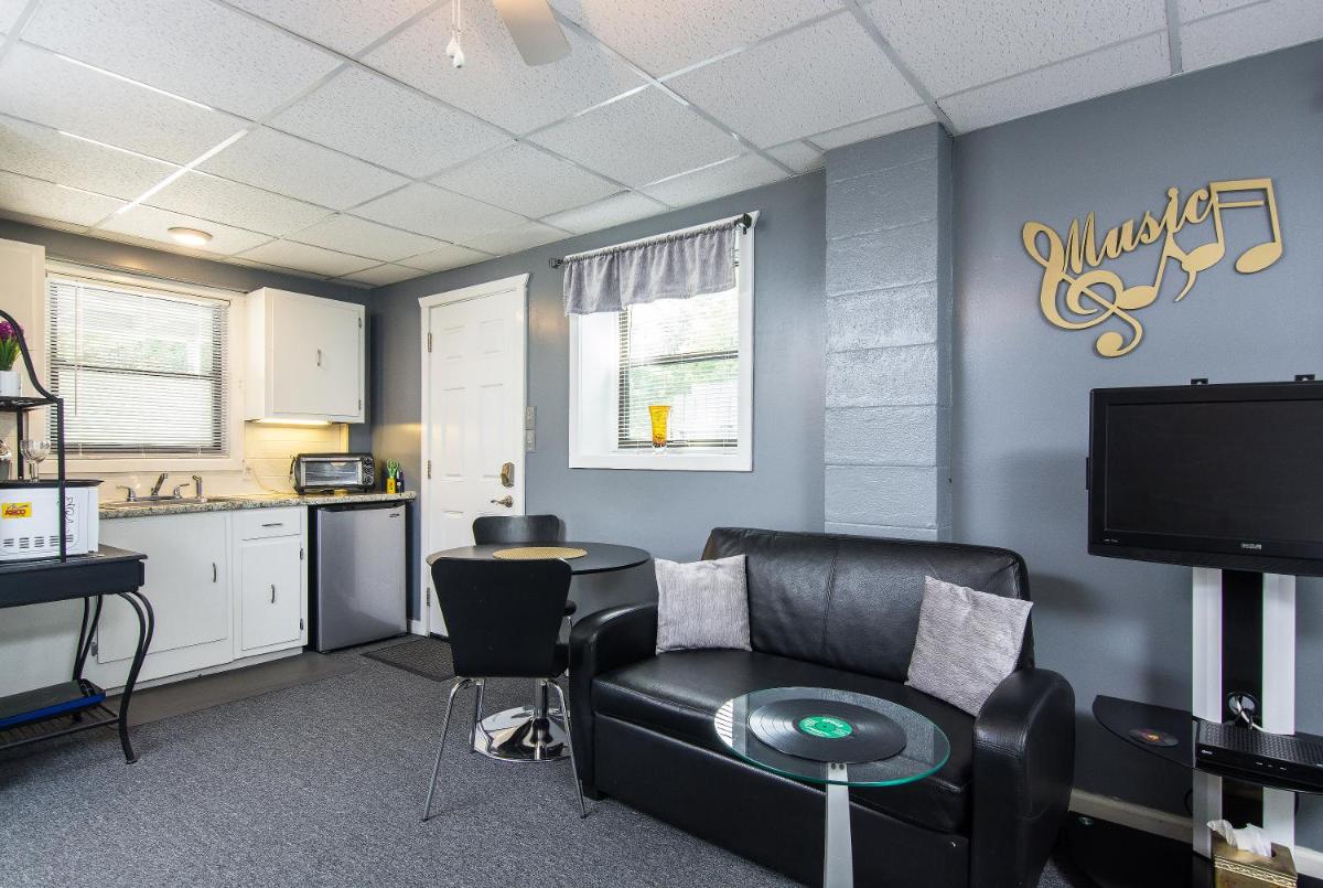 Music Valley Studio - Opryland Area - image 3