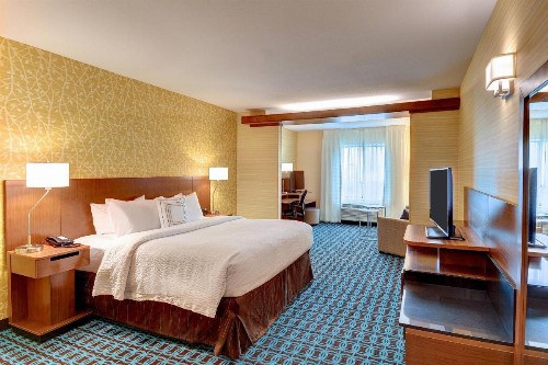 Fairfield Inn & Suites by Marriott Nashville MetroCenter - image 10