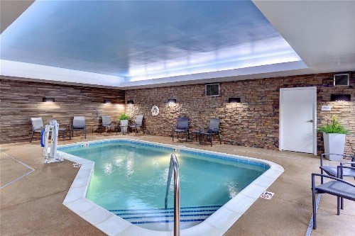 Fairfield Inn & Suites by Marriott Nashville MetroCenter - image 16
