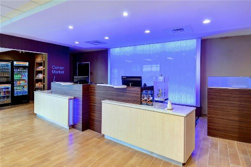 Fairfield Inn & Suites by Marriott Nashville MetroCenter - image 3