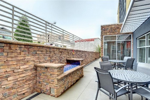 Fairfield Inn & Suites by Marriott Nashville MetroCenter - image 5