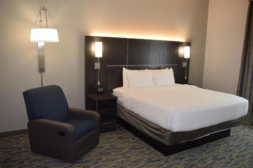 Candlewood Suites Nashville - Metro Center - image 15