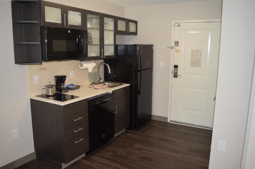 Candlewood Suites Nashville - Metro Center - image 16