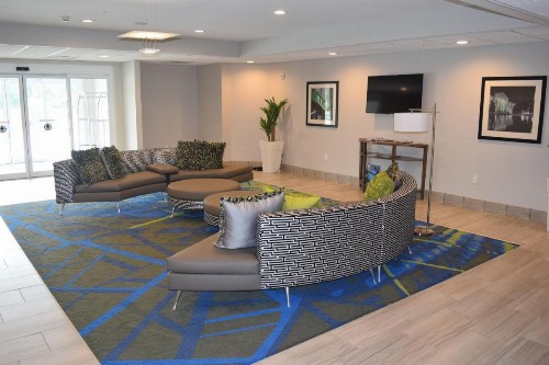 Candlewood Suites Nashville - Metro Center - image 3