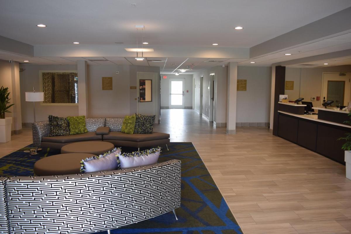 Candlewood Suites Nashville - Metro Center - image 4