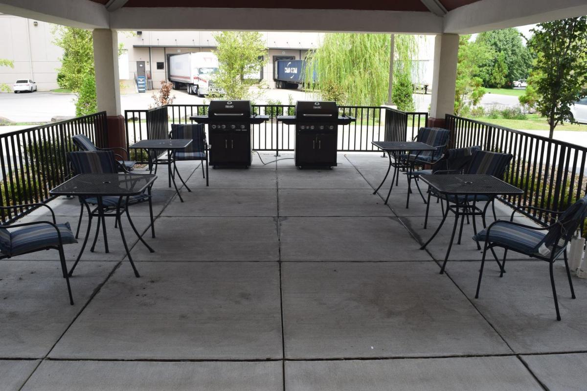 Candlewood Suites Nashville - Metro Center - image 5
