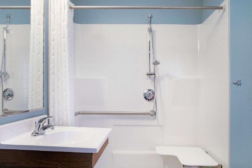 WoodSpring Suites Nashville Airport - image 12