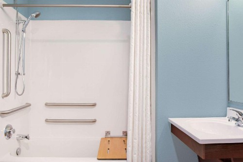 WoodSpring Suites Nashville Airport - image 7