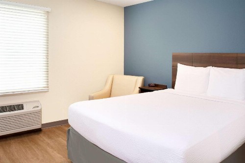 WoodSpring Suites Nashville Airport - image 8