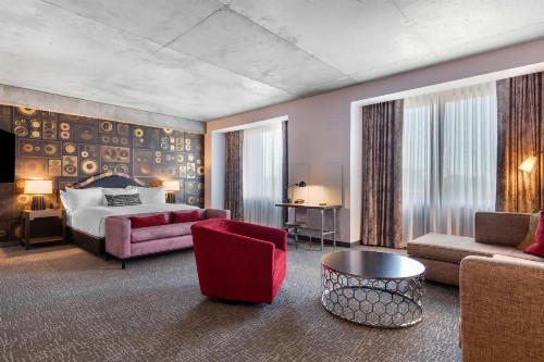 Cambria Hotel Nashville Downtown - image 23