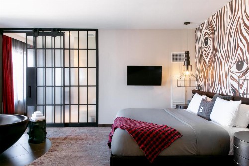 Bobby Hotel - image 33