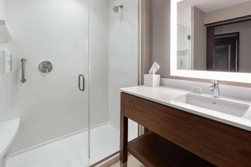 Wingate by Wyndham Nashville Airport - image 16