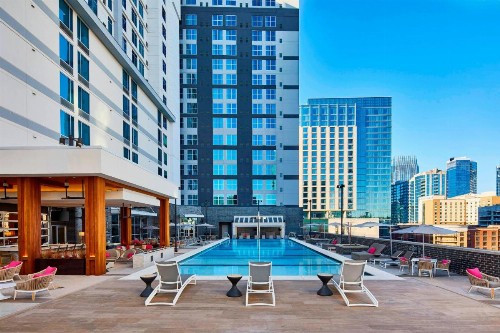 Residence Inn by Marriott Nashville Downtown/Convention Center - image 3