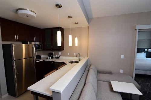 Residence Inn by Marriott Nashville Downtown/Convention Center - image 7