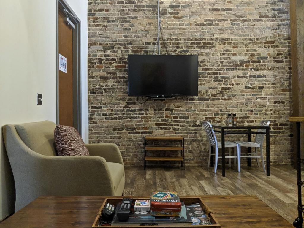 Nashville Downtown Hostel - image 6