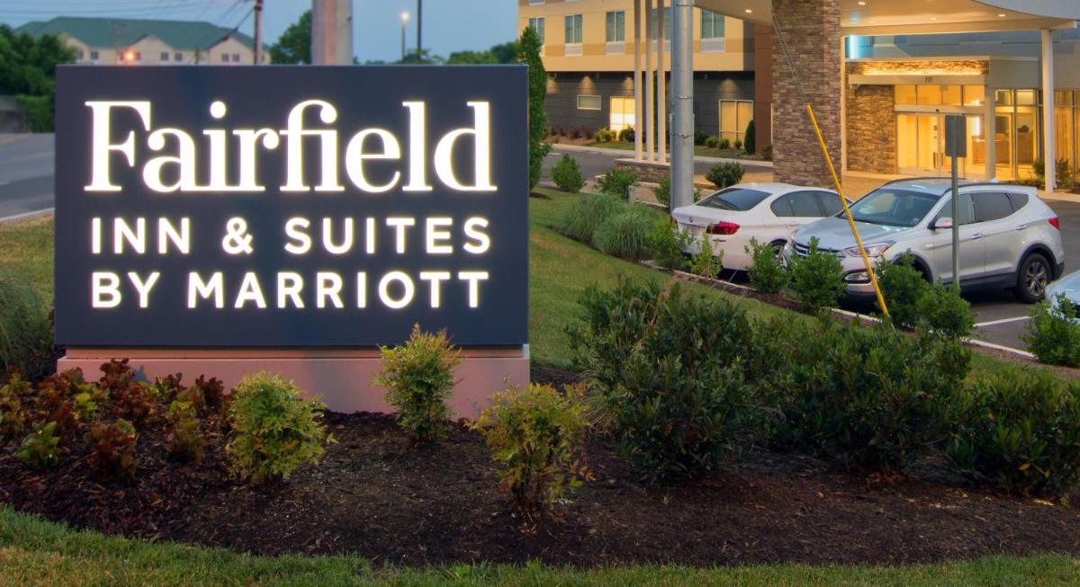 Fairfield Inn & Suites by Marriott Nashville Airport - image 3