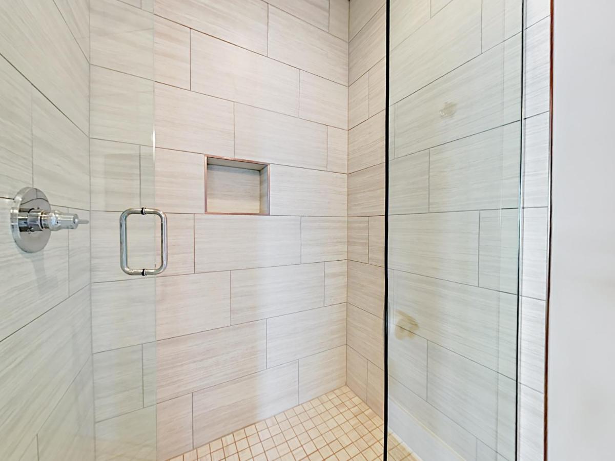 2003 Beech Ave Townhouse - image 7